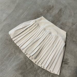 Elegant White Pleated Skirt